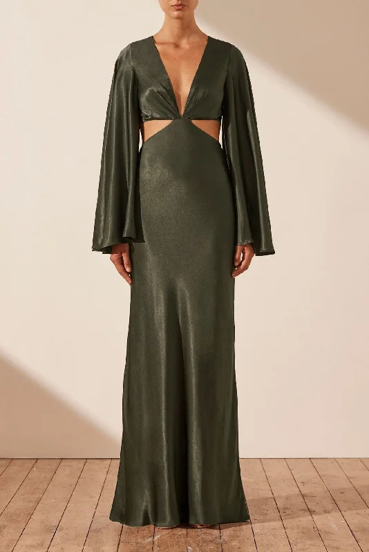 LA LUNE FLARED SLEEVE OPEN BACK MAXI DRESS - FOREST Elegant Silk Maxi Dress