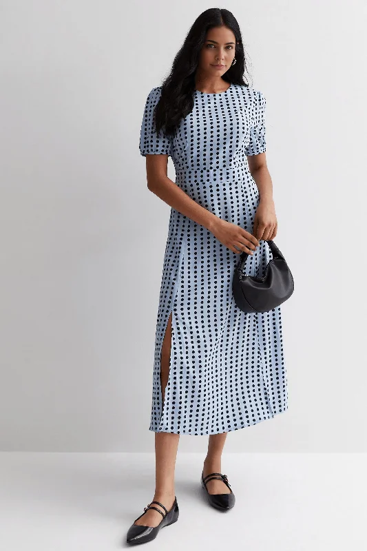 Short Sleeve Maxi Dress in Polka Dots Trendy Short Sleeve Maxi Dress