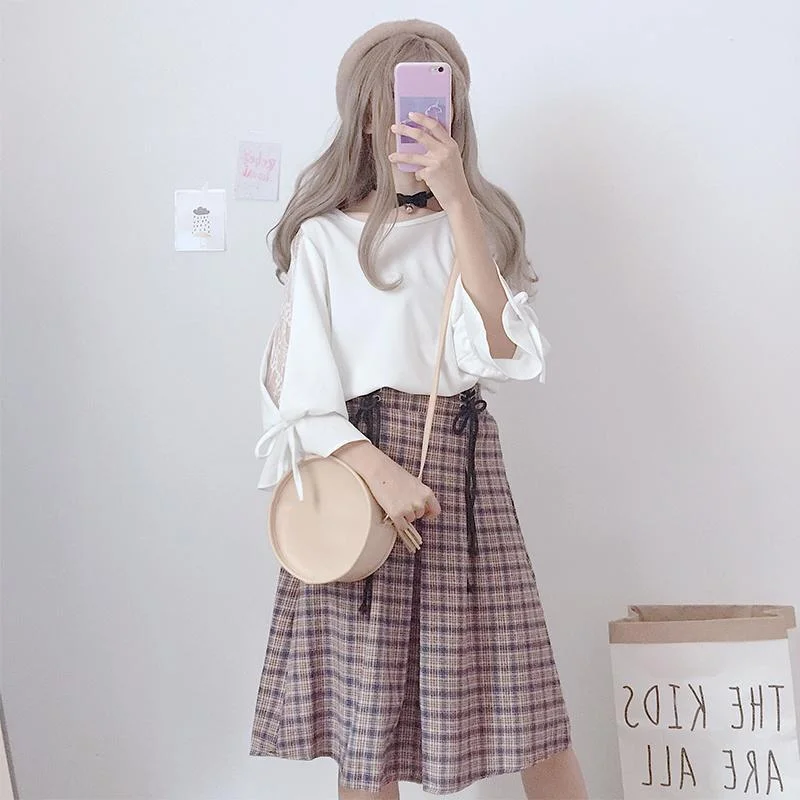 Bowknot Flare Sleeved Sheer Shirt Cozy Printed Short Shirt