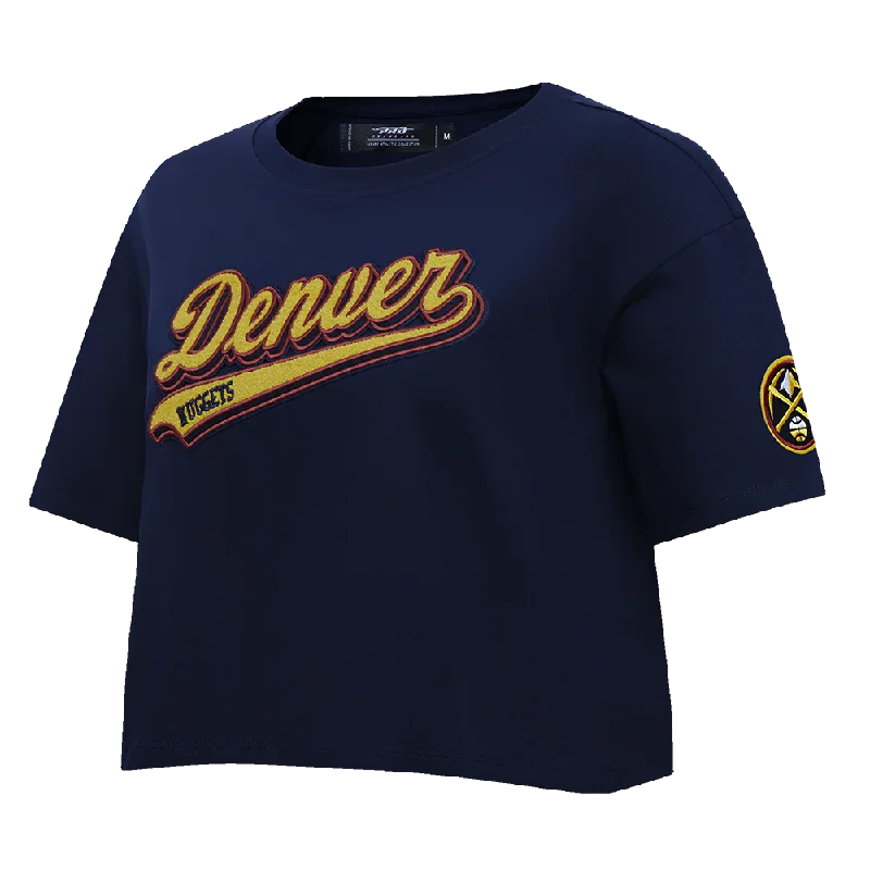 NBA DENVER NUGGETS SCRIPT TAIL WOMEN'S SJ BOXY TEE (MIDNIGHT NAVY) Satin Fabric Silk Fabric Chiffon Fabric NBA DENVER NUGGETS SCRIPT TAIL WOMEN'S SJ BOXY TEE (MIDNIGHT NAVY) Satin Fabric Silk Fabric Chiffon Fabric