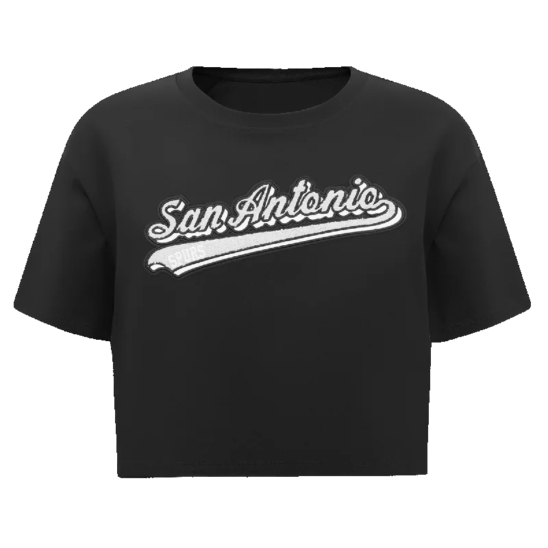 NBA SAN ANTONIO SPURS SCRIPT TAIL WOMEN'S SJ BOXY TEE (BLACK) Front Pockets Side Pockets Patch Pockets NBA SAN ANTONIO SPURS SCRIPT TAIL WOMEN'S SJ BOXY TEE (BLACK) Front Pockets Side Pockets Patch Pockets